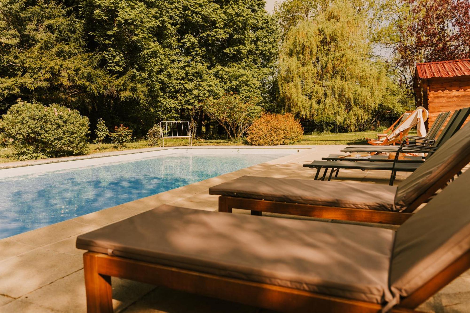 Maison D'Hotes Et Gite De Charme Avec Piscine, La Lhuiseraie Εξωτερικό φωτογραφία